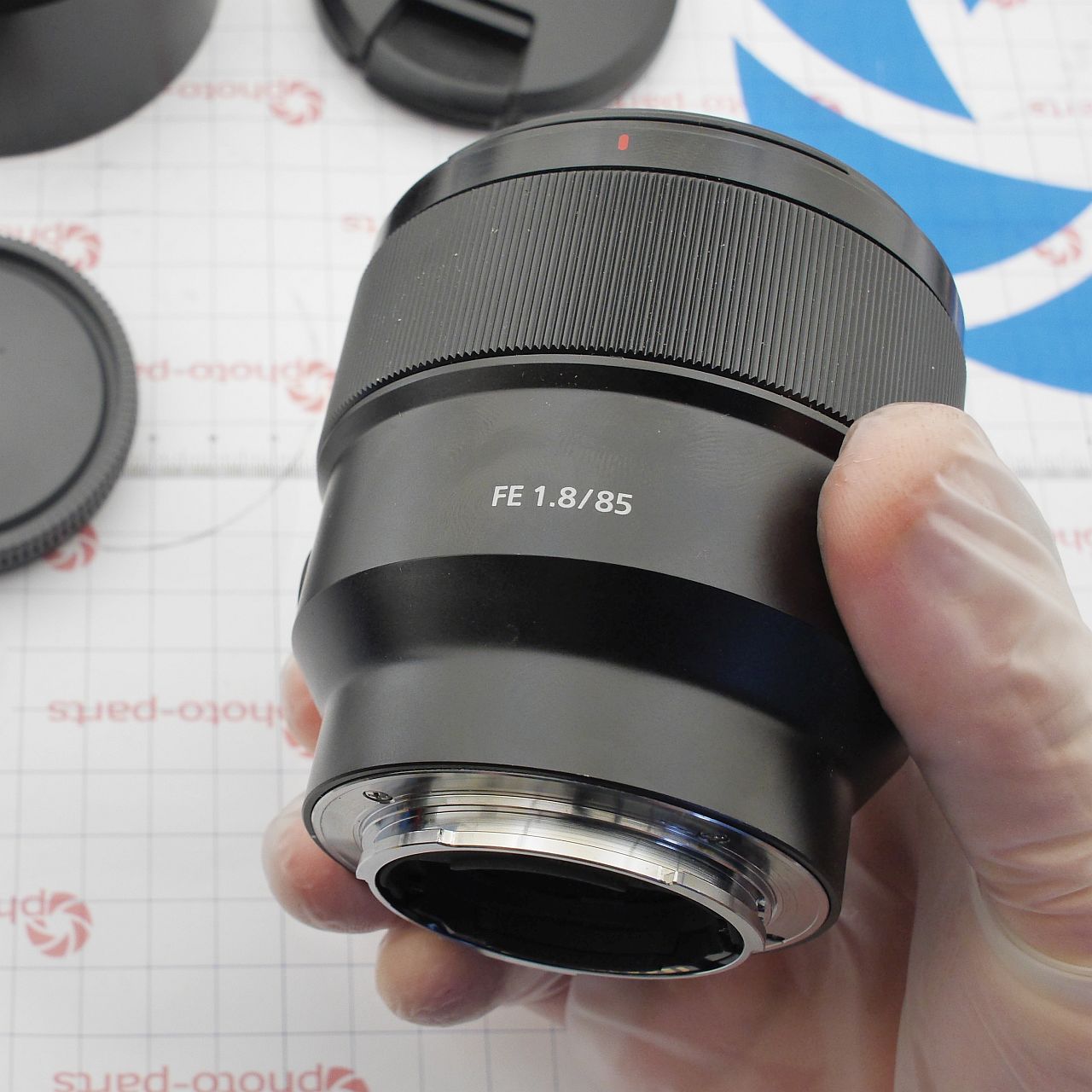 Sony FE 85mm f/1.8 - a simple fix for a sophisticated lens